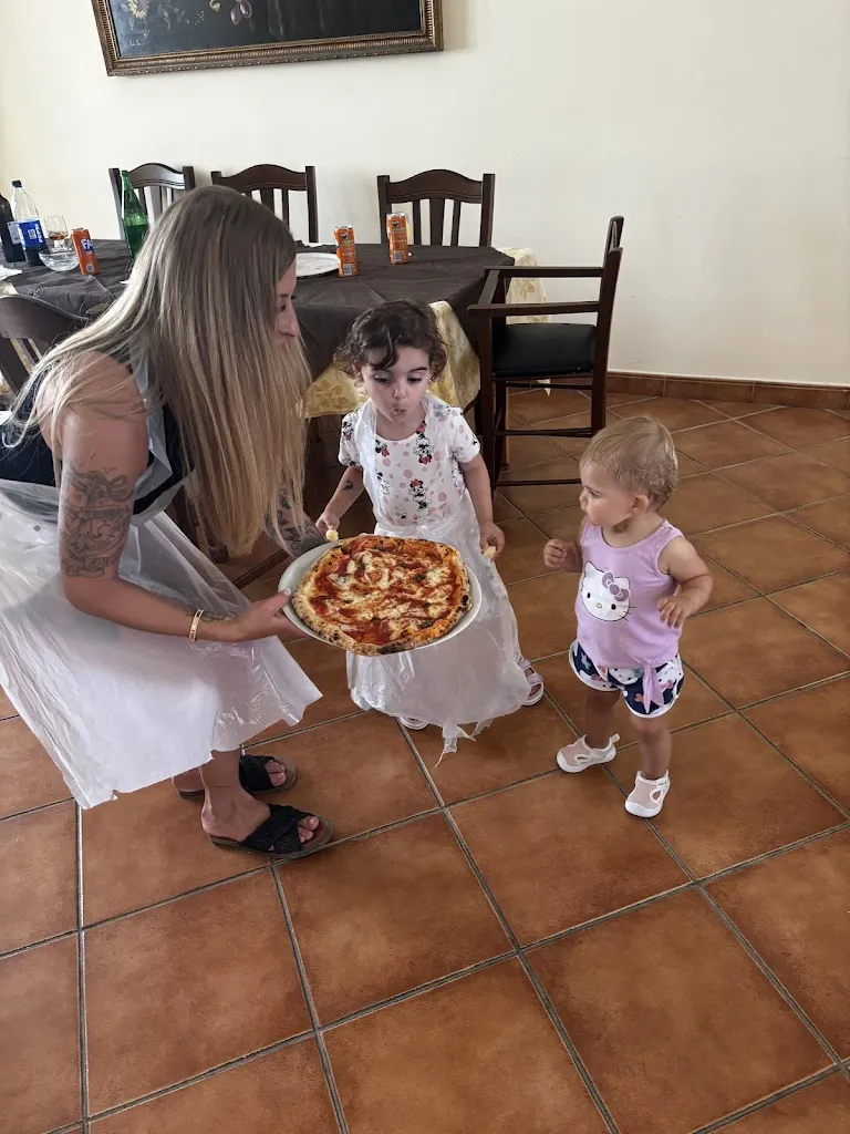 Jordian Lawrenson_Ristorante La Capricciosa Villa De Robbio_Castel Volturno_recensione