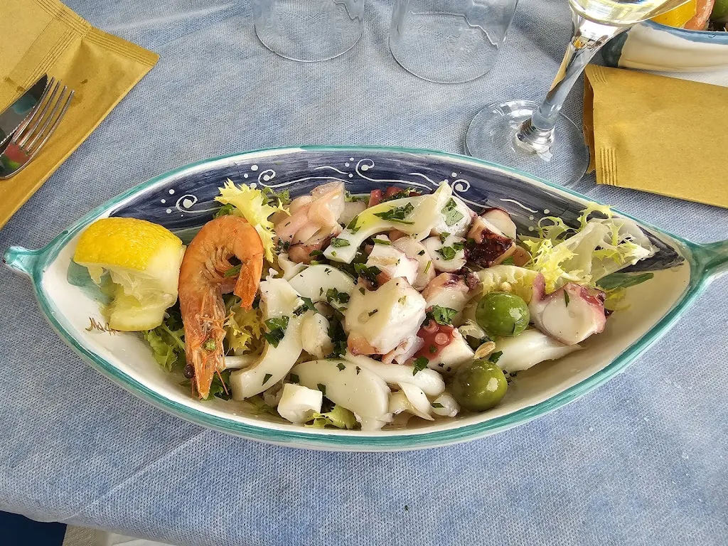 Menu_Black & White da Dario_Castel Volturno_image_4