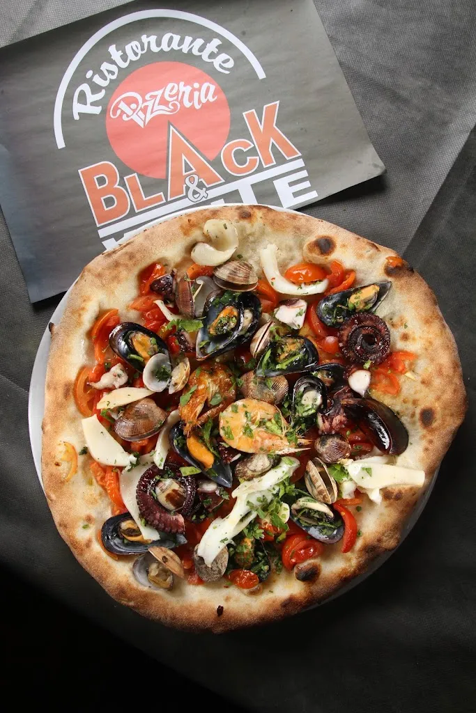 Menu_Black & White da Dario_Castel Volturno_image_9