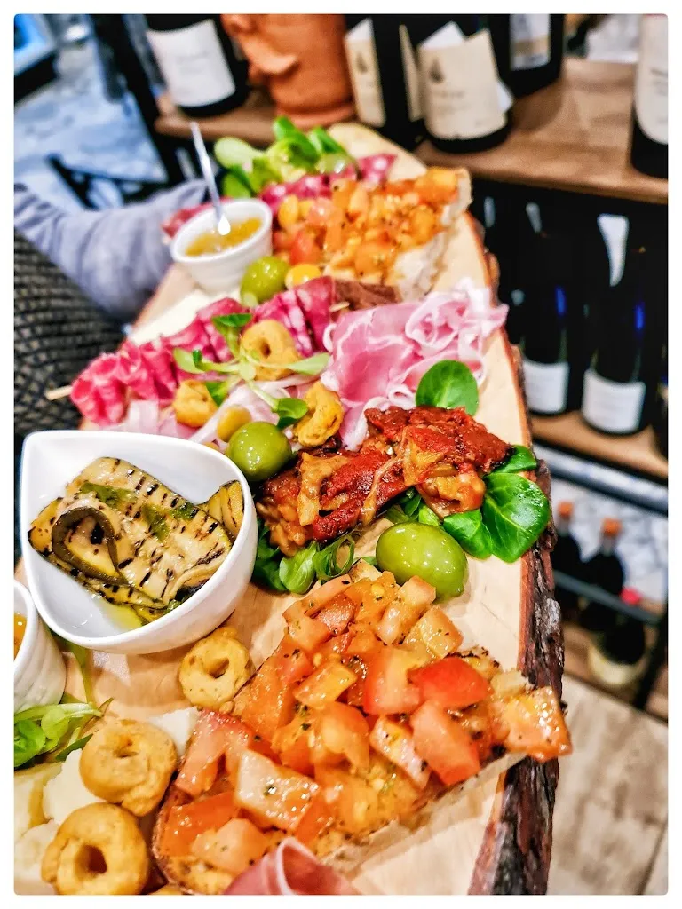 Menu_Ostinati Wine & Food_Castel Volturno_image_7