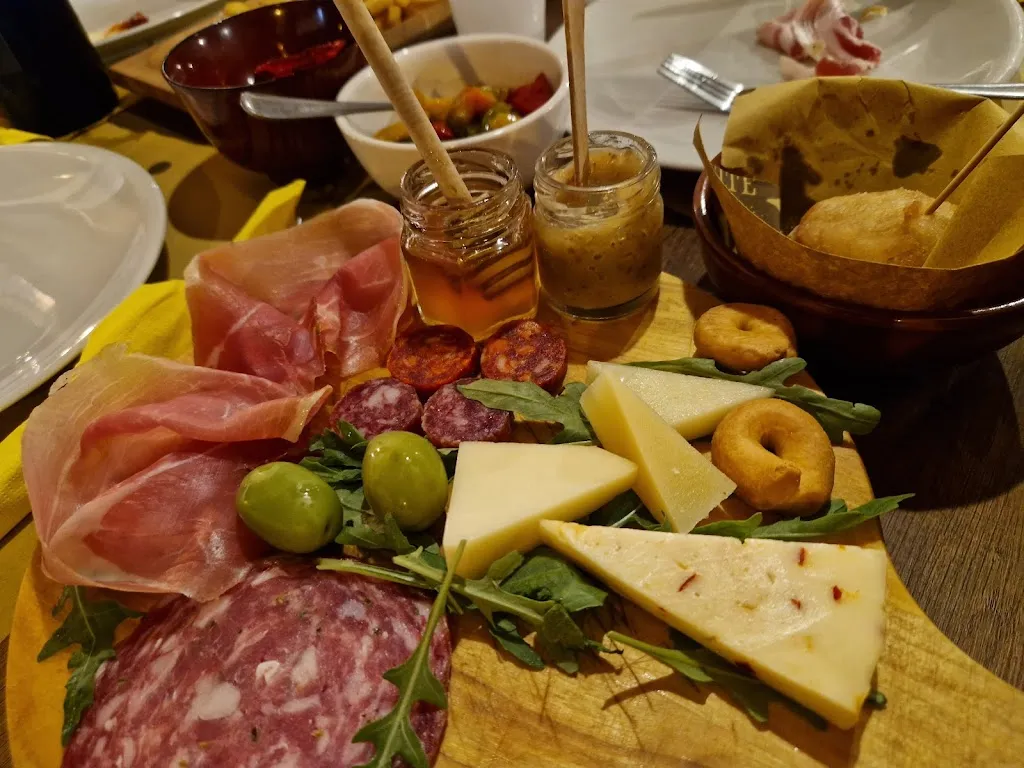 Margherita Petrillo_Cantina del Volturno_Castel Volturno_recensione