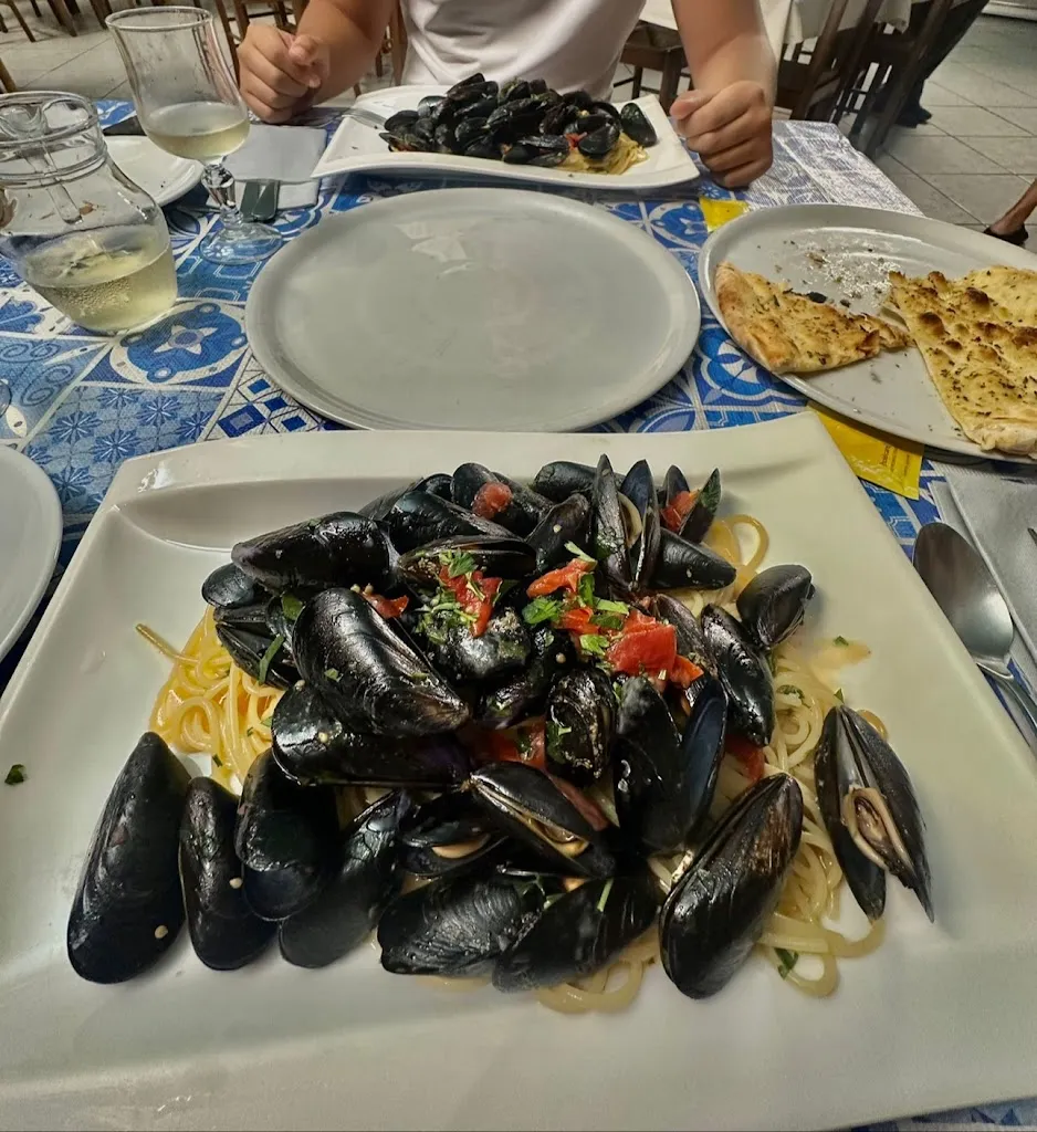 Lorenzo Spinelli_Bellavista a mare_Centola_review