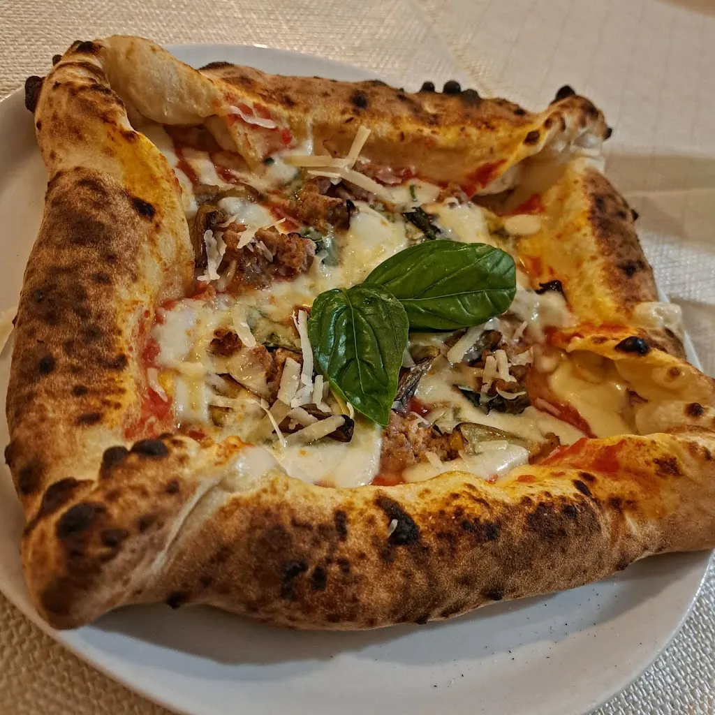 Antonio Fucciolo_Pizzeria degli Amici dal 1973_Centola_review