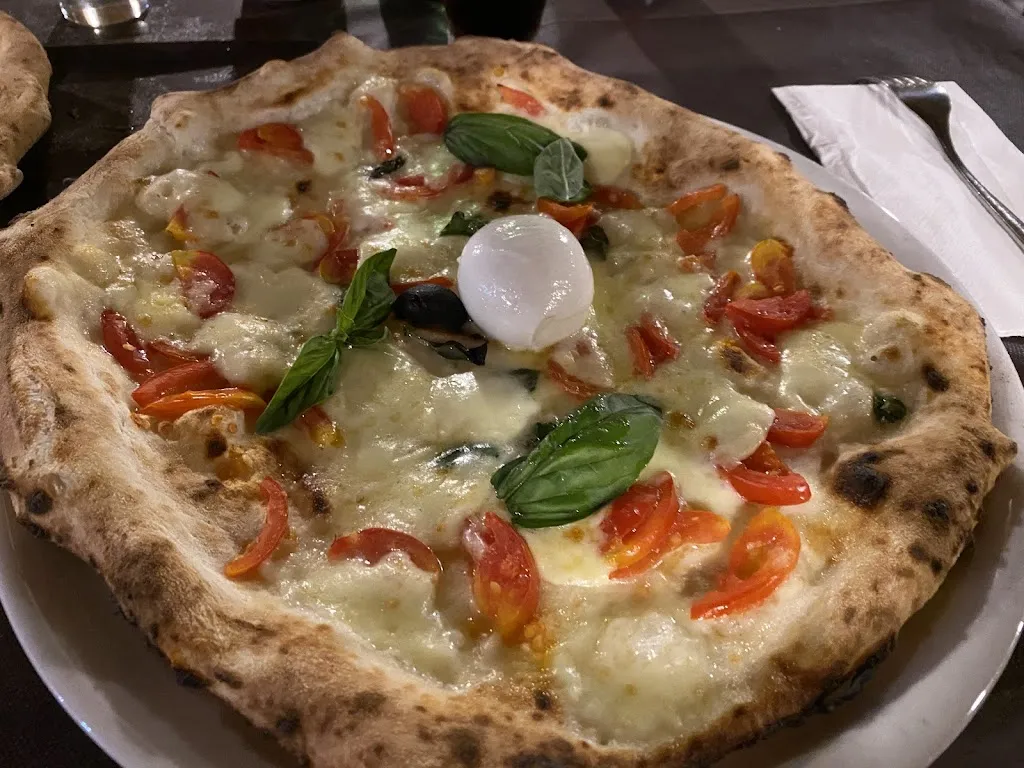 Muria T._Da Lino_Centola_review