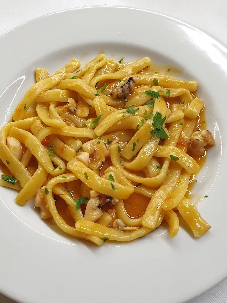 alberto pellegrini_Neemia - Event Restaurant_Cellole_review