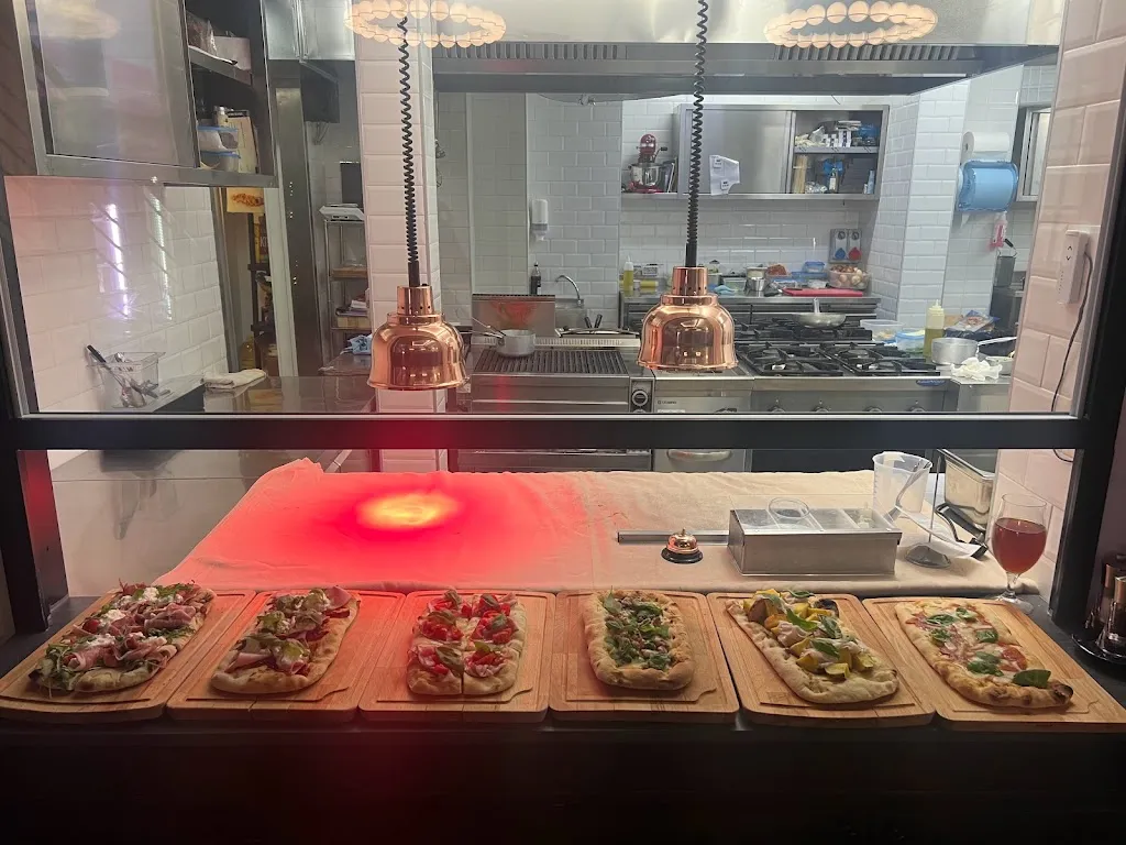 Convì Bistrot restaurant in Cava Dè Tirreni