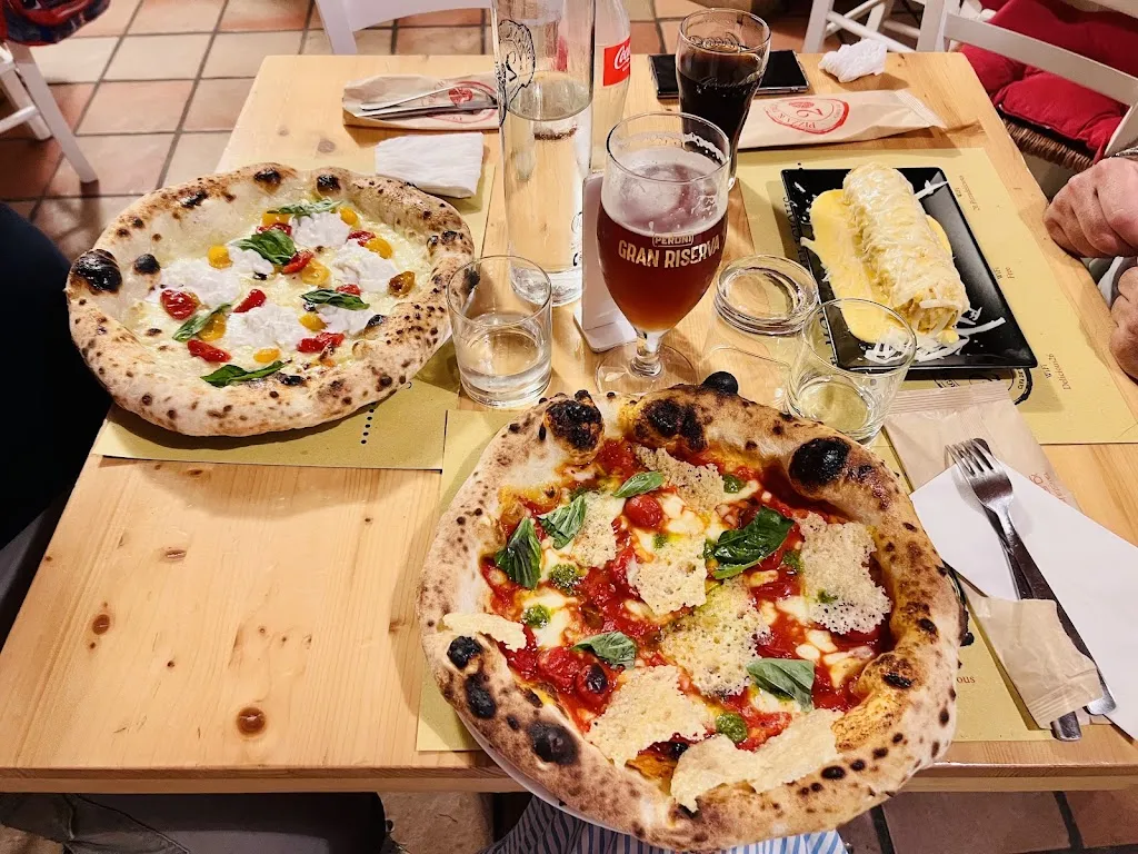 20Pizza&Delicious_Cava Dè Tirreni_slider_image_3