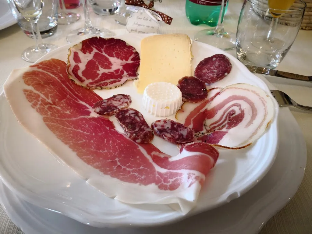 Agriturismo Francemili restaurant in Cerreto Sannita