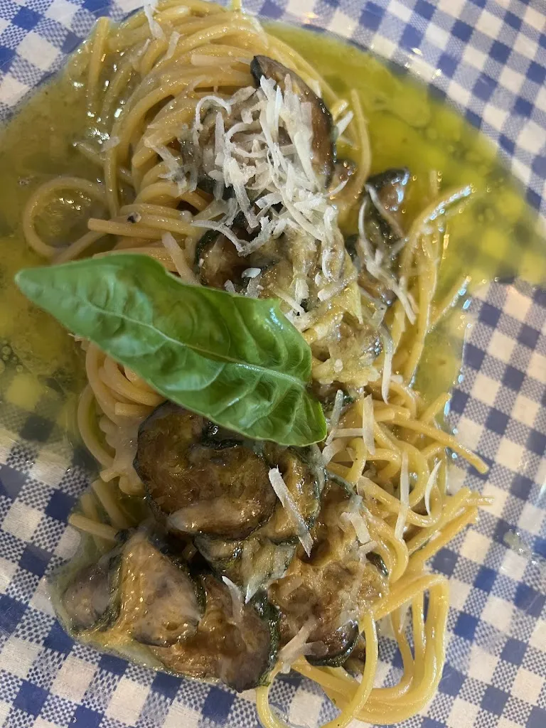 Joanna T_Trattoria Chiaia 82_Chiaia_review