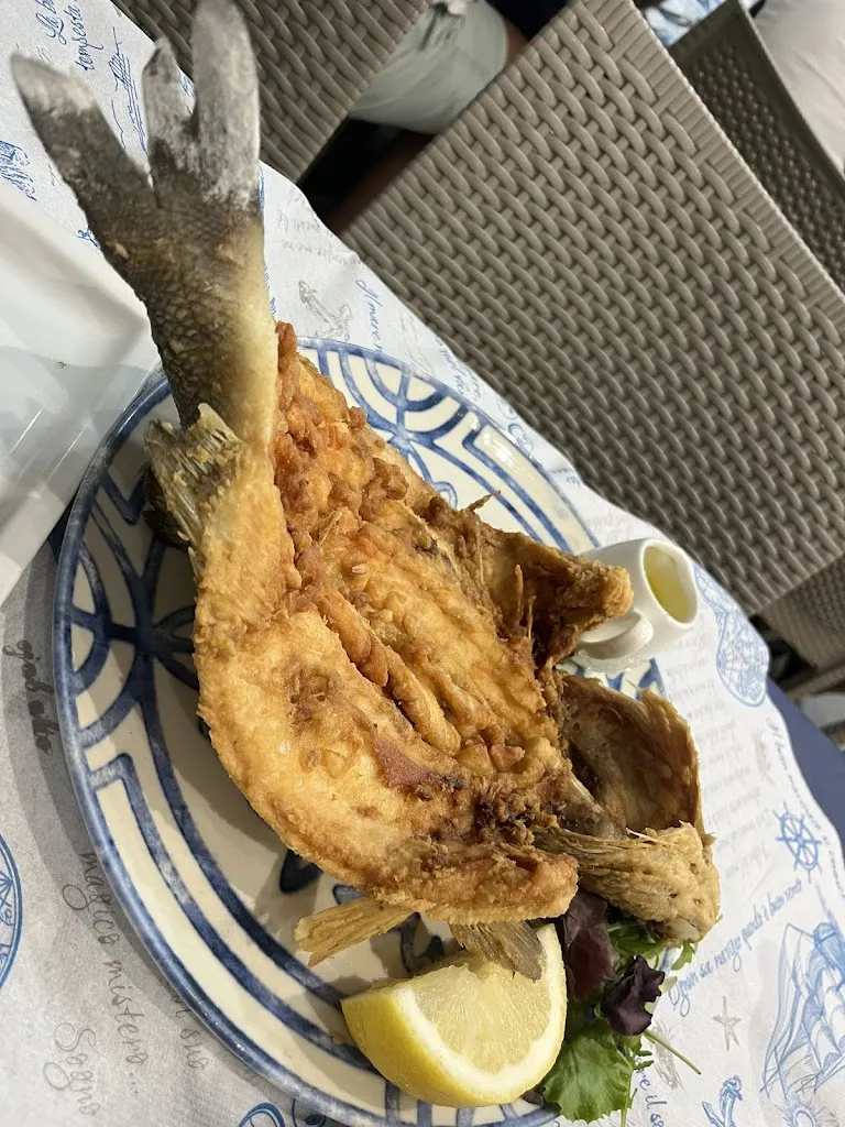 YT Hu_Antica Taverna a Chiaia_Chiaia_review