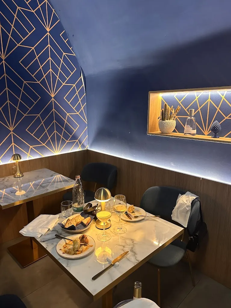 Yuliia Bulkovska_Aquarium Restaurant_Chiaia_review