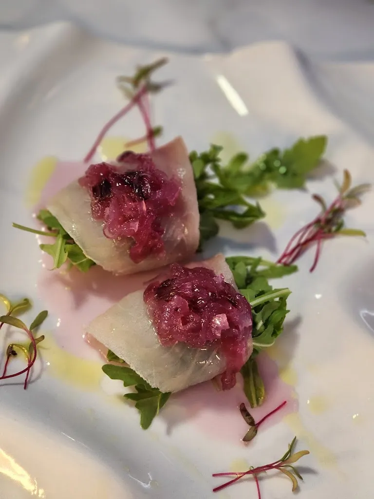 Tye Shower_Aquarium Restaurant_Chiaia_review