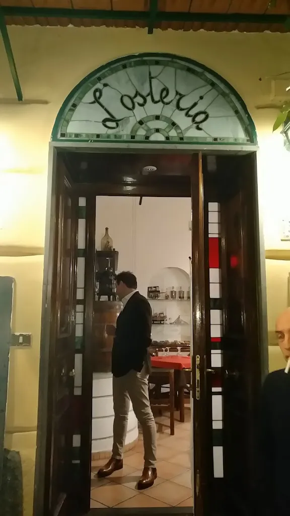 L'Osteria restaurant in Chiaia