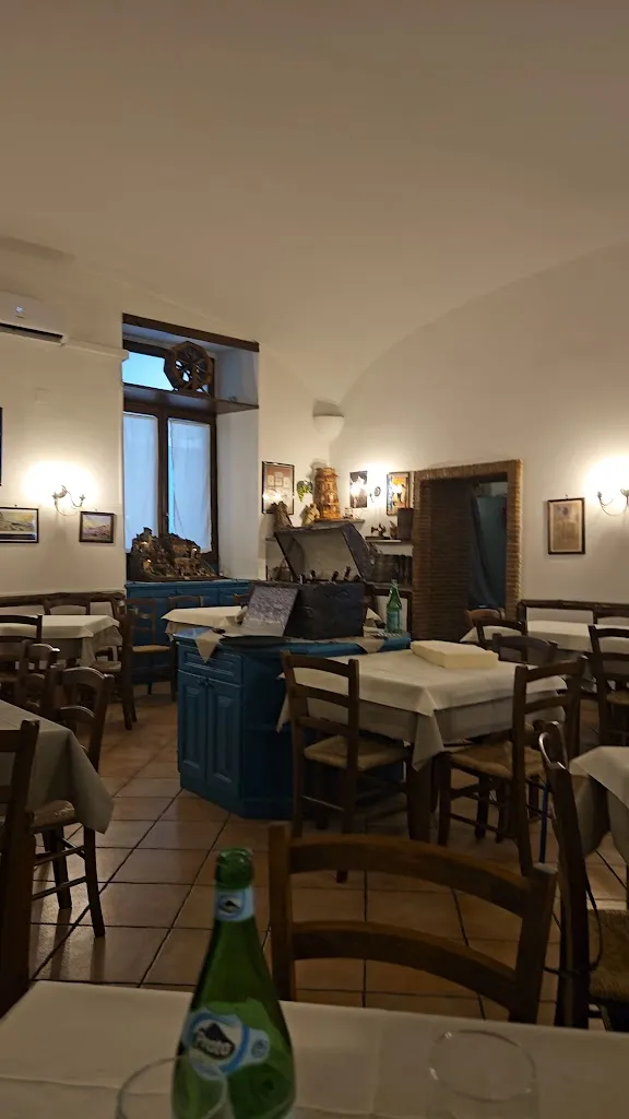 L'Osteria_Chiaia_slider_image_3