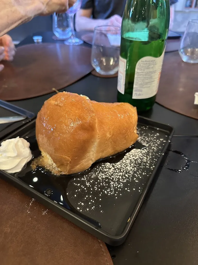 Jonah Kessler-Cohen_L'Ostricaio_Chiaia_review