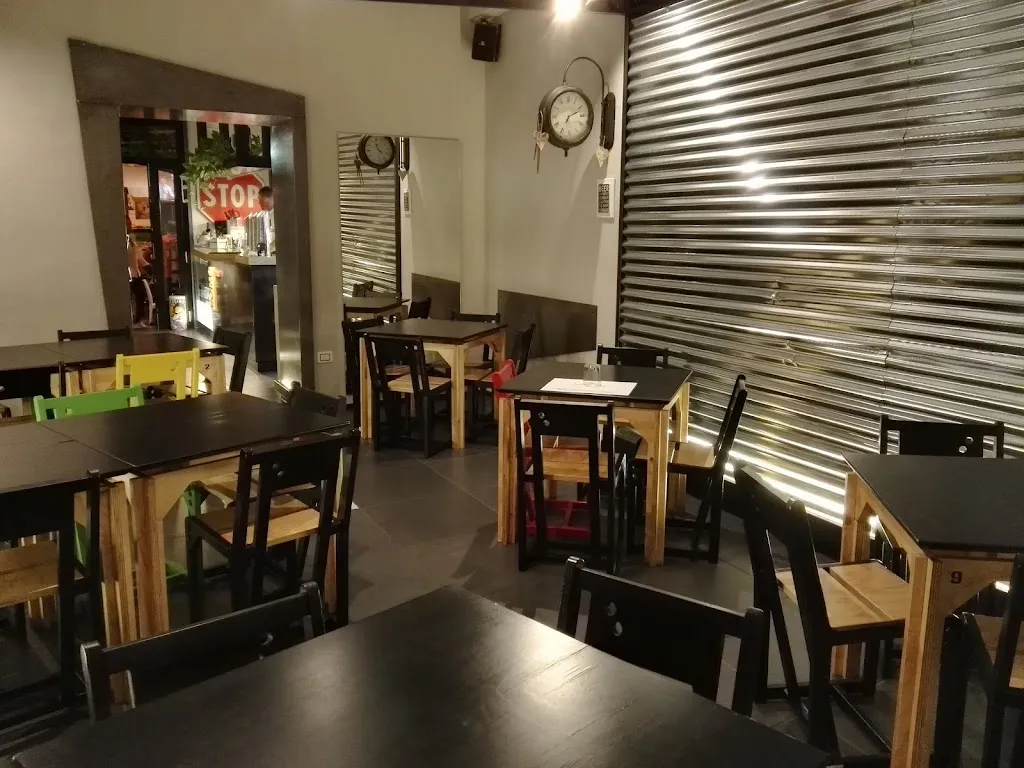 Mòmò Lounge, Food & More_Cervinara_slider_image_1