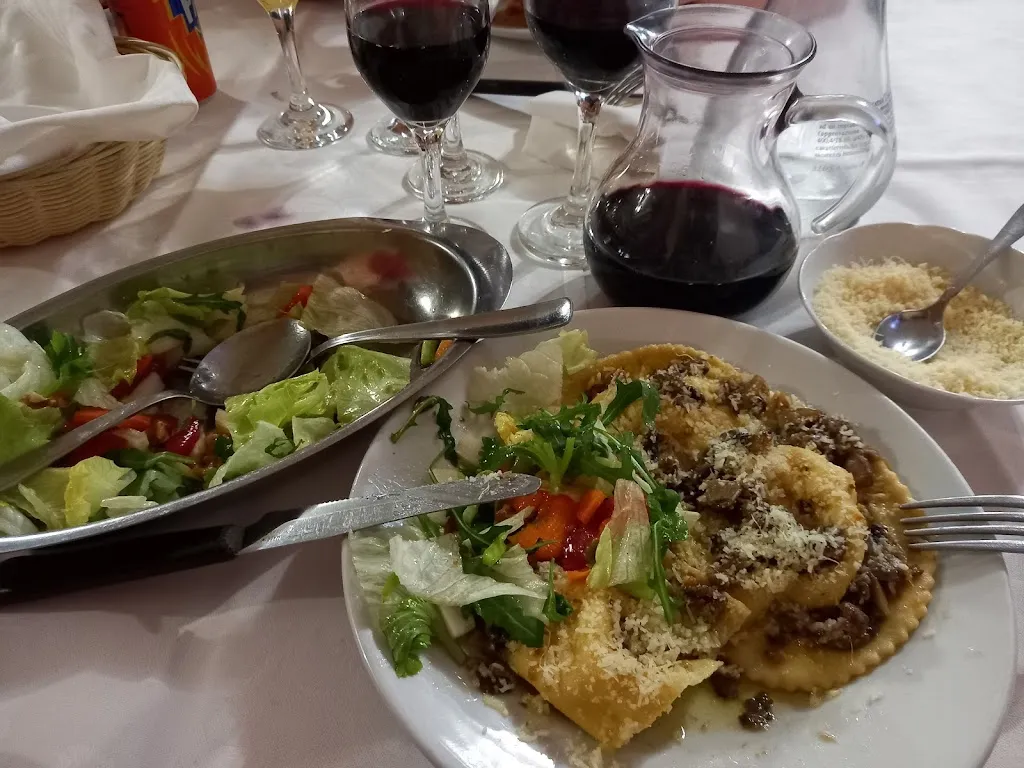Claire Coleman_Pizzeria Ristorante Torrione_Lettomanoppello_review