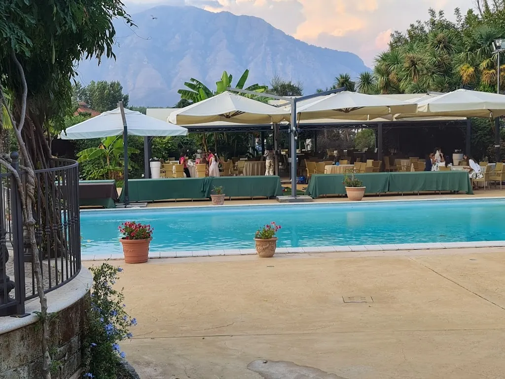 Villa Camelia_Cervinara_slider_image_3