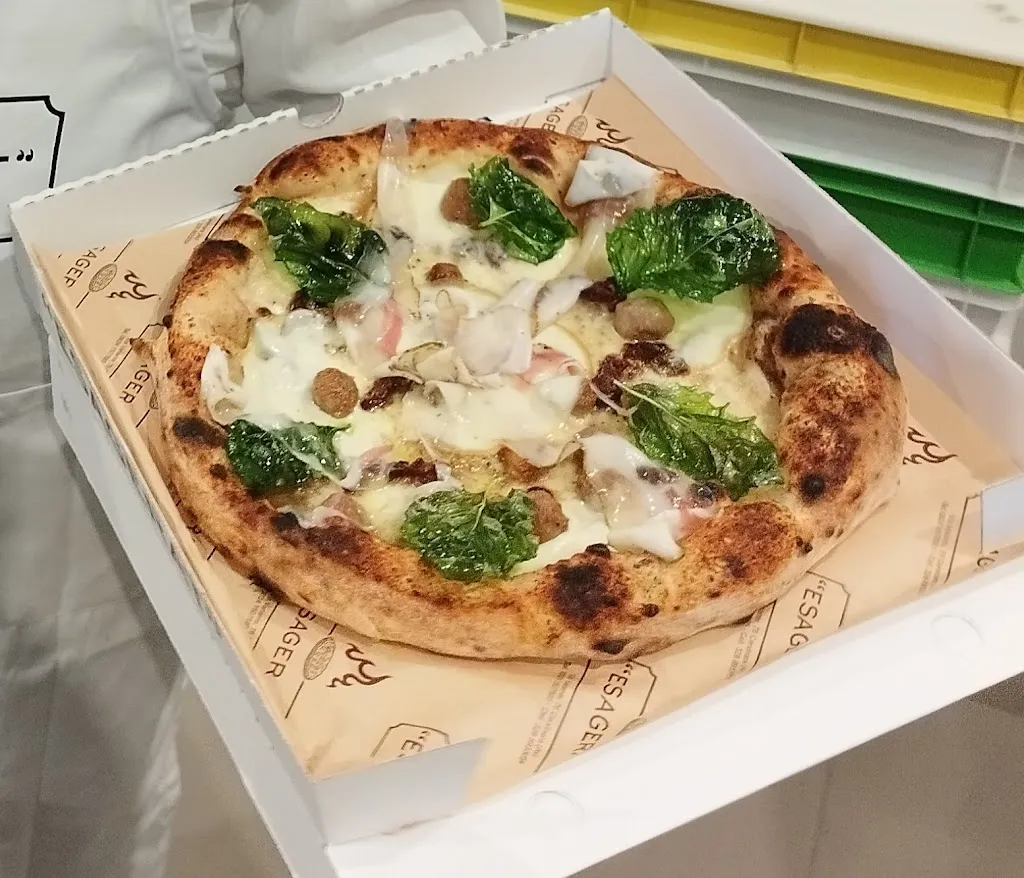 Esagerat pizzeria_Cervinara_slider_image_2