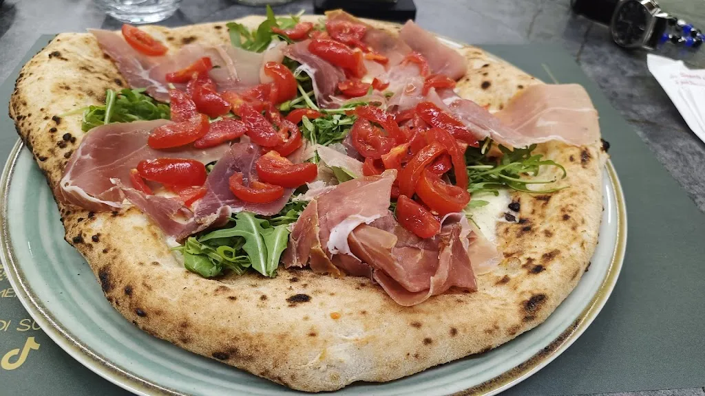 Gaetano Pacifico_Pizzeria Il Buco_Cervinara_review