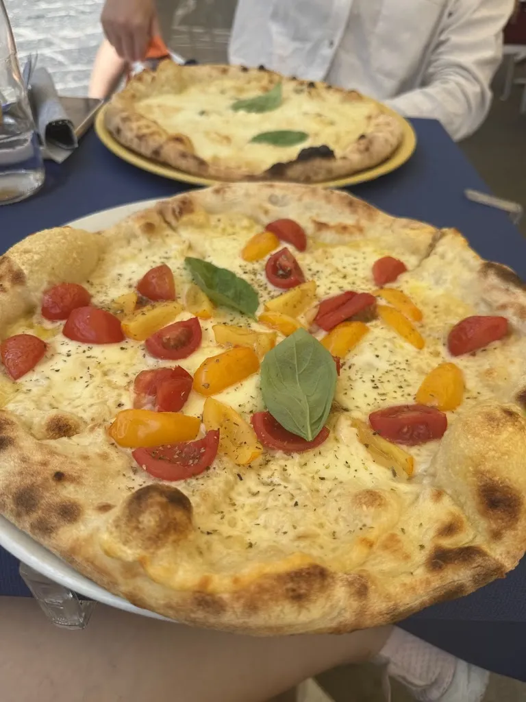 Bianca Sterie_Marepizza_Cetara_review