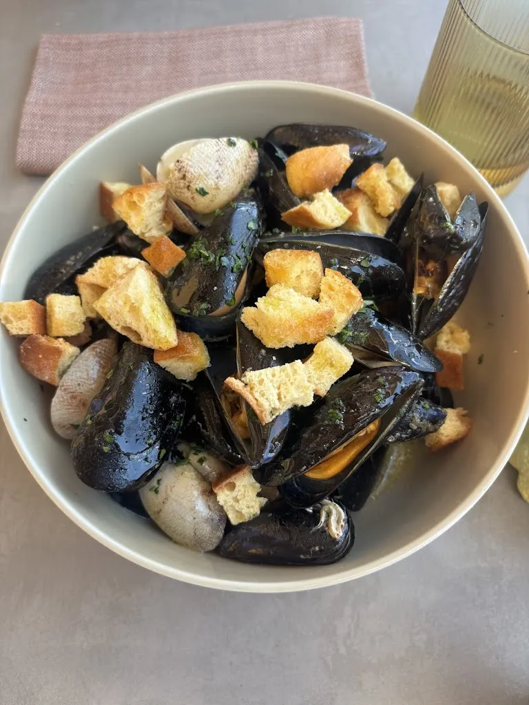 Alessandra Torlino_Cetus Beach Club_Cetara_review