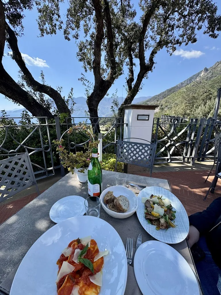 Florentina-Mihaela Gociman_Capo D'Orso Eventi_Cetara_Bewertung