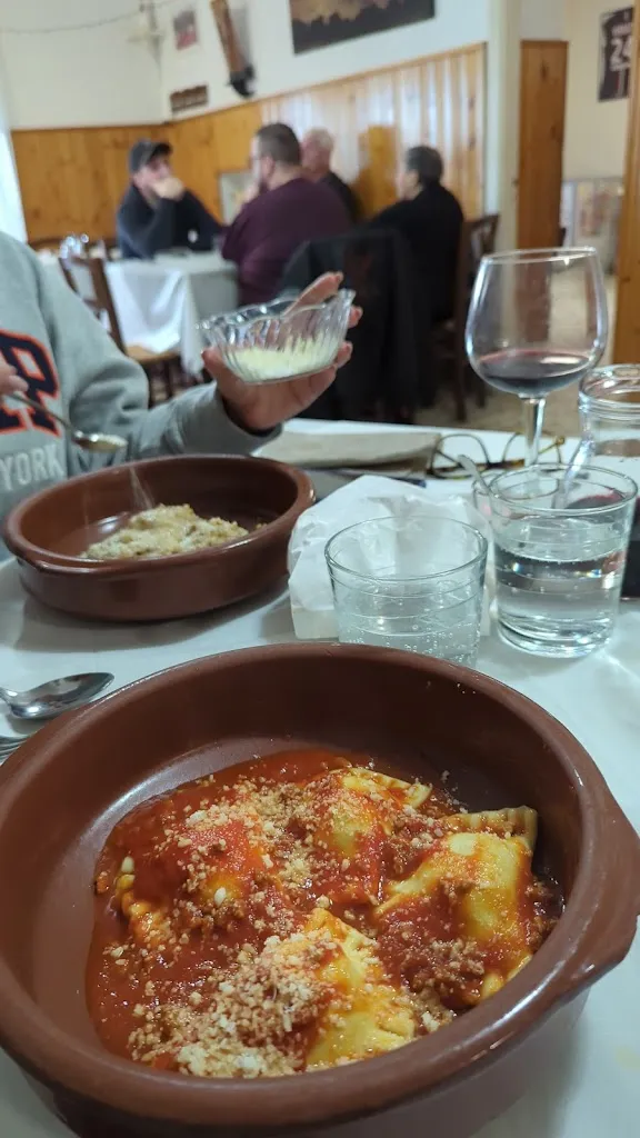 leigh flounders_Lu Gattone_Lettomanoppello_recensione