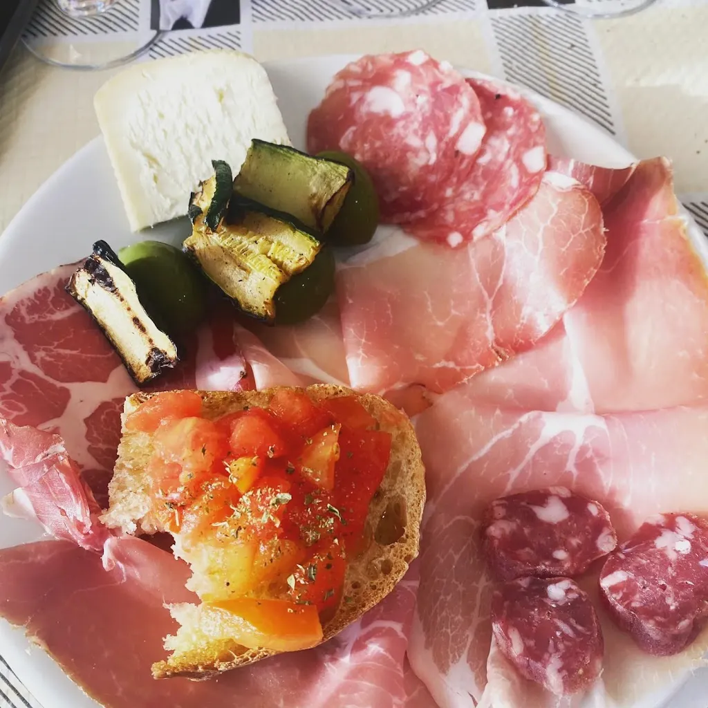 Antonio Paribello_Ristorante Pizzeria Al Vecchio Mulino_Ciorlano_review