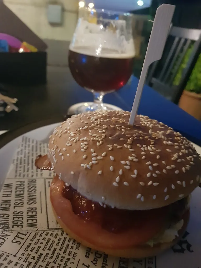 gianni valles_pub Hopfenhaus_Colle Sannita_review