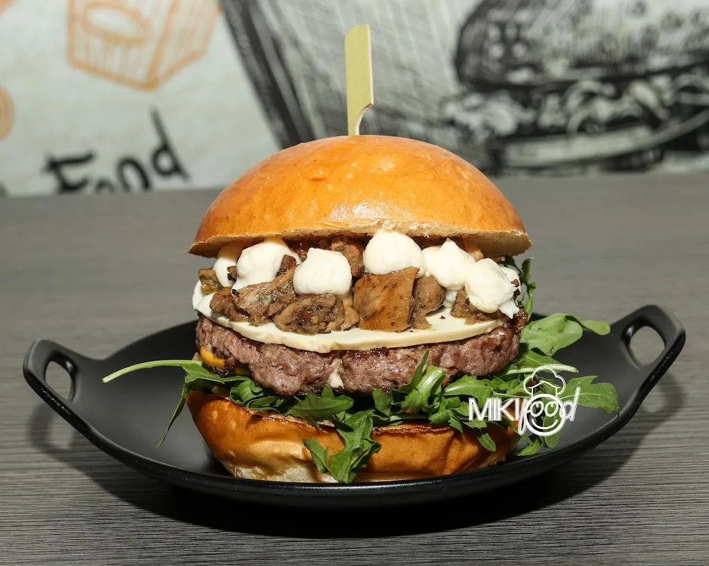 Miki Food_Comiziano_slider_image_1