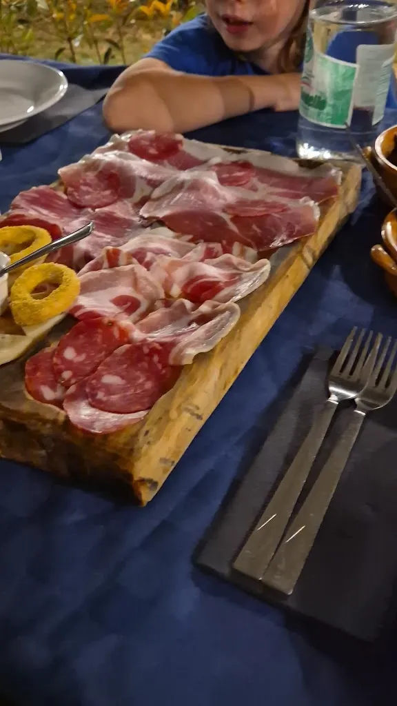 Trattoria La Tana Del Lupo_Colliano_slider_image_2