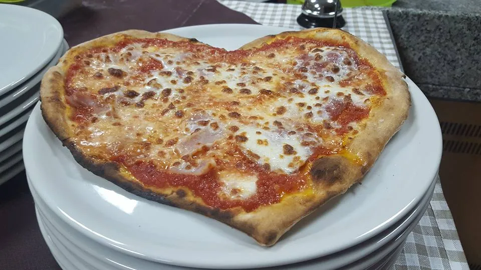 Pizzeria Trattoria Piccante Colliano restaurant in Colliano