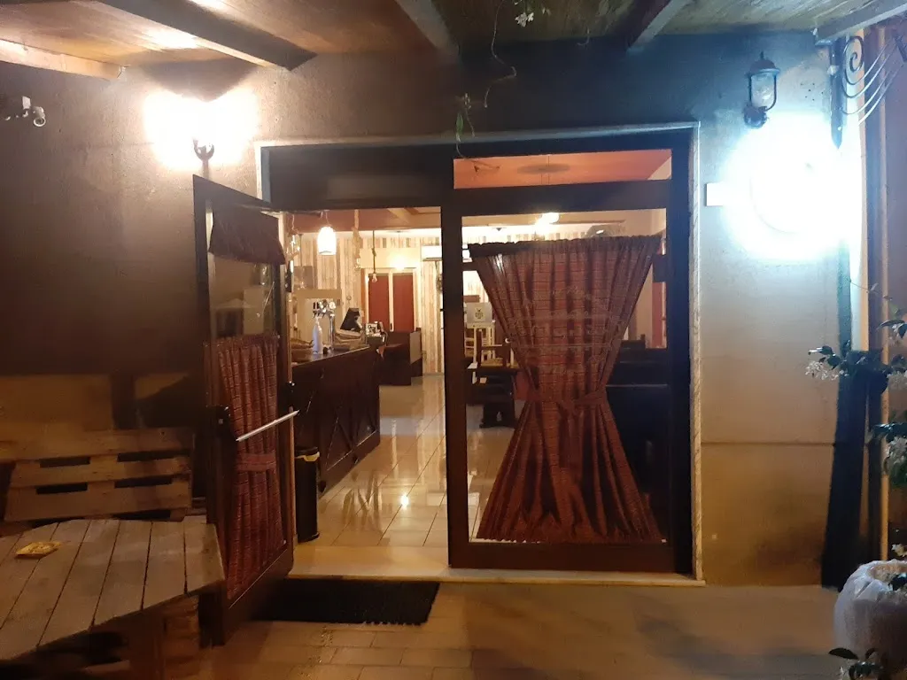 Antonio Salvia_Myriù Pizzeria Braceria Birreria_Colliano_review