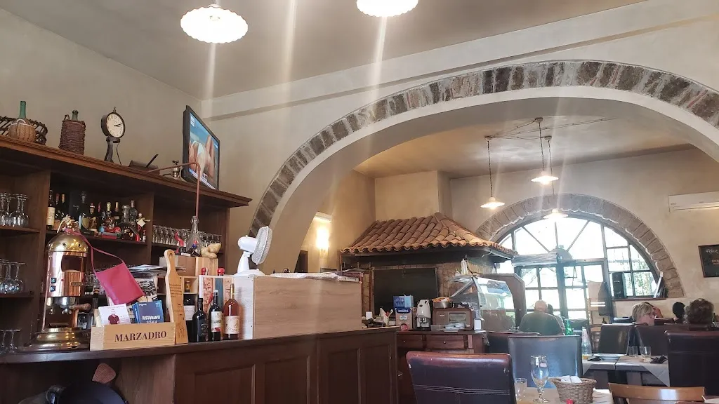 VC González Guzga_Nonna Adele_Controne_review