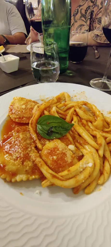 Toni Cox_Nonna Adele_Controne_review