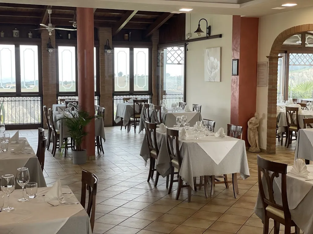 L'Oasi dei Calanchi restaurant in Atri