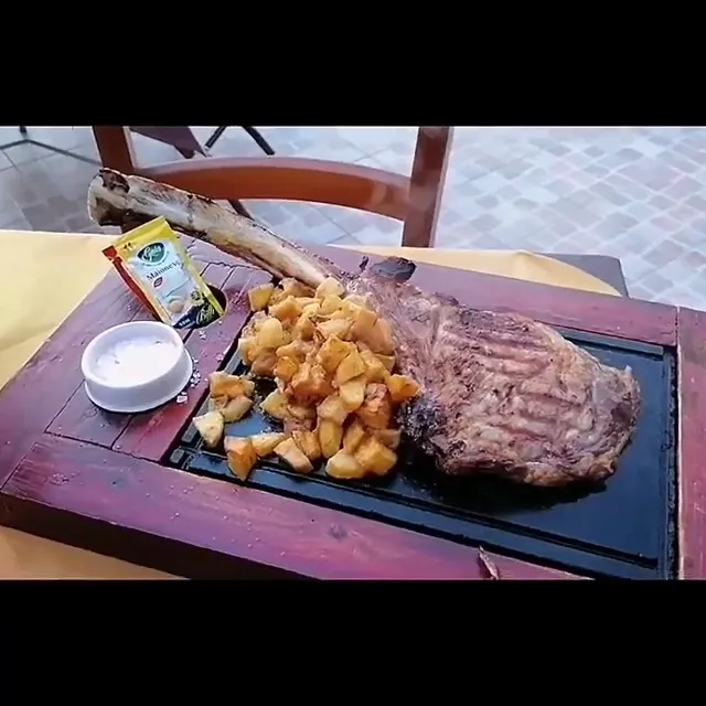 Ristorante Pizzeria Al Casolare_Chiaiano_slider_image_2