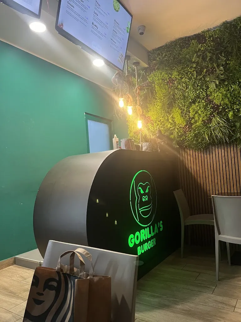 Gorilla's Burger restaurant in Chiaiano