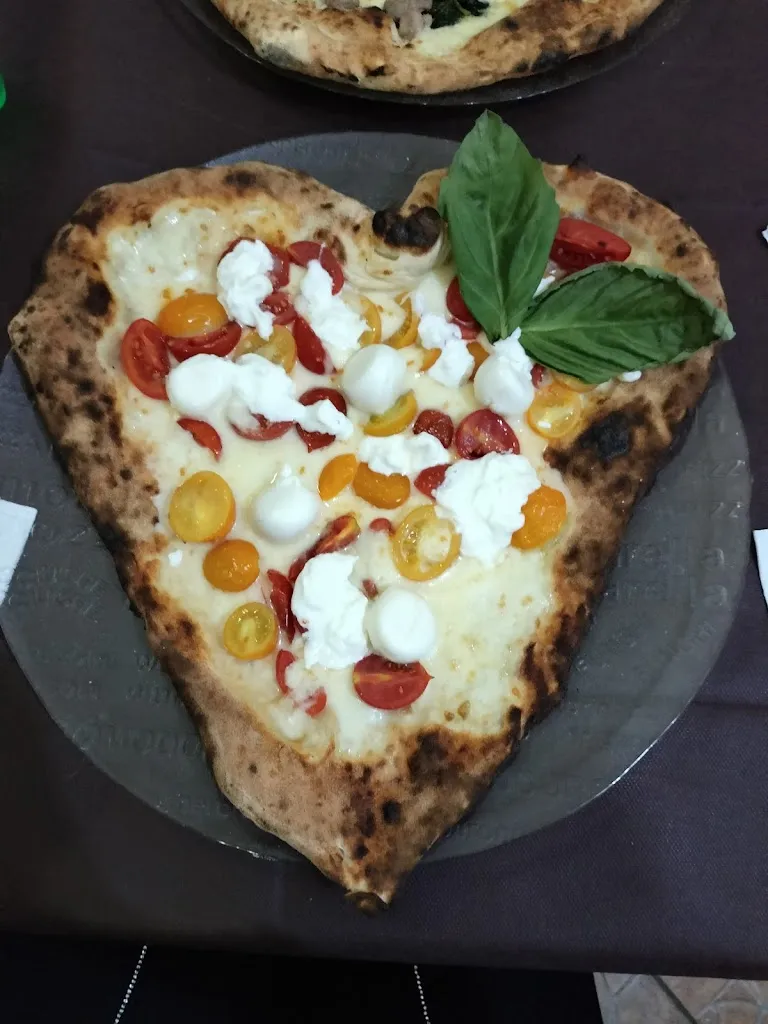 Menu_Pizzeria Vecchia Napoli_Chiaiano_image_4