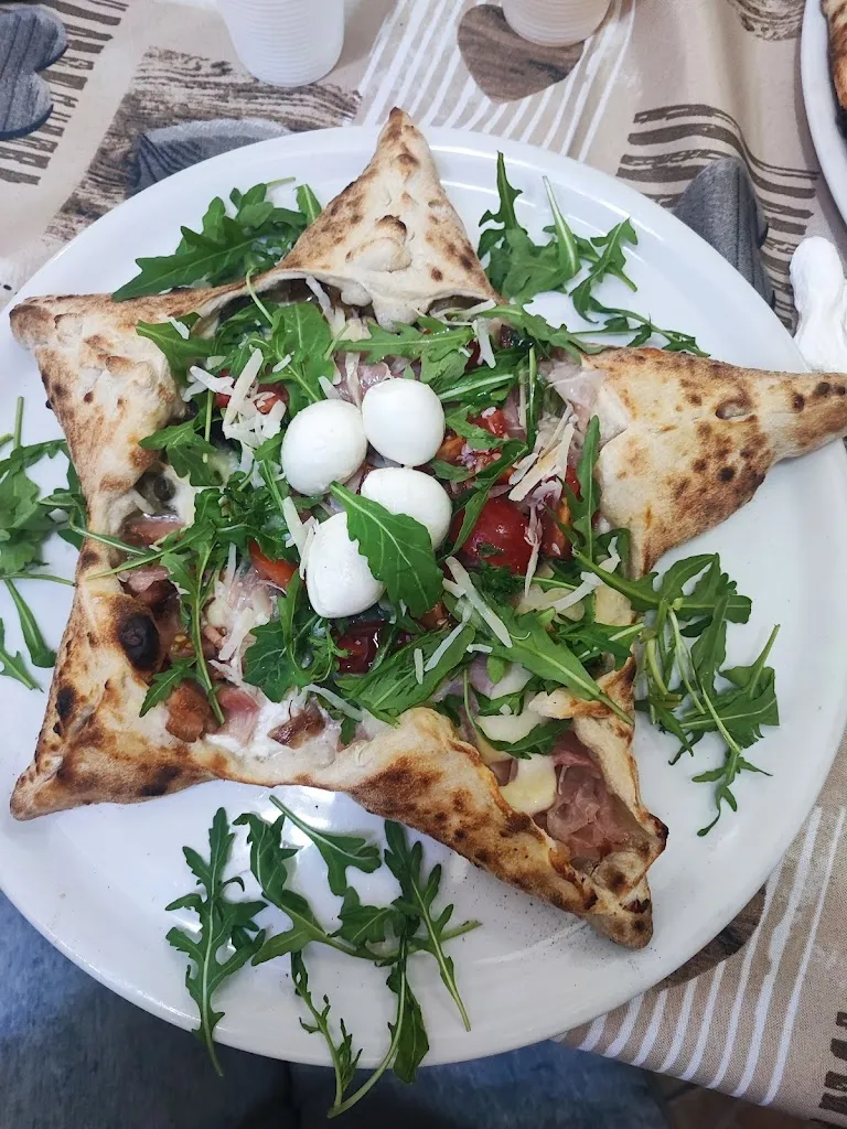 Pizzeria Vecchia Napoli_Chiaiano_slider_image_2