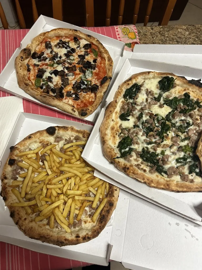 Menü_Pizzeria Margherì_Chiaiano_Bild_3