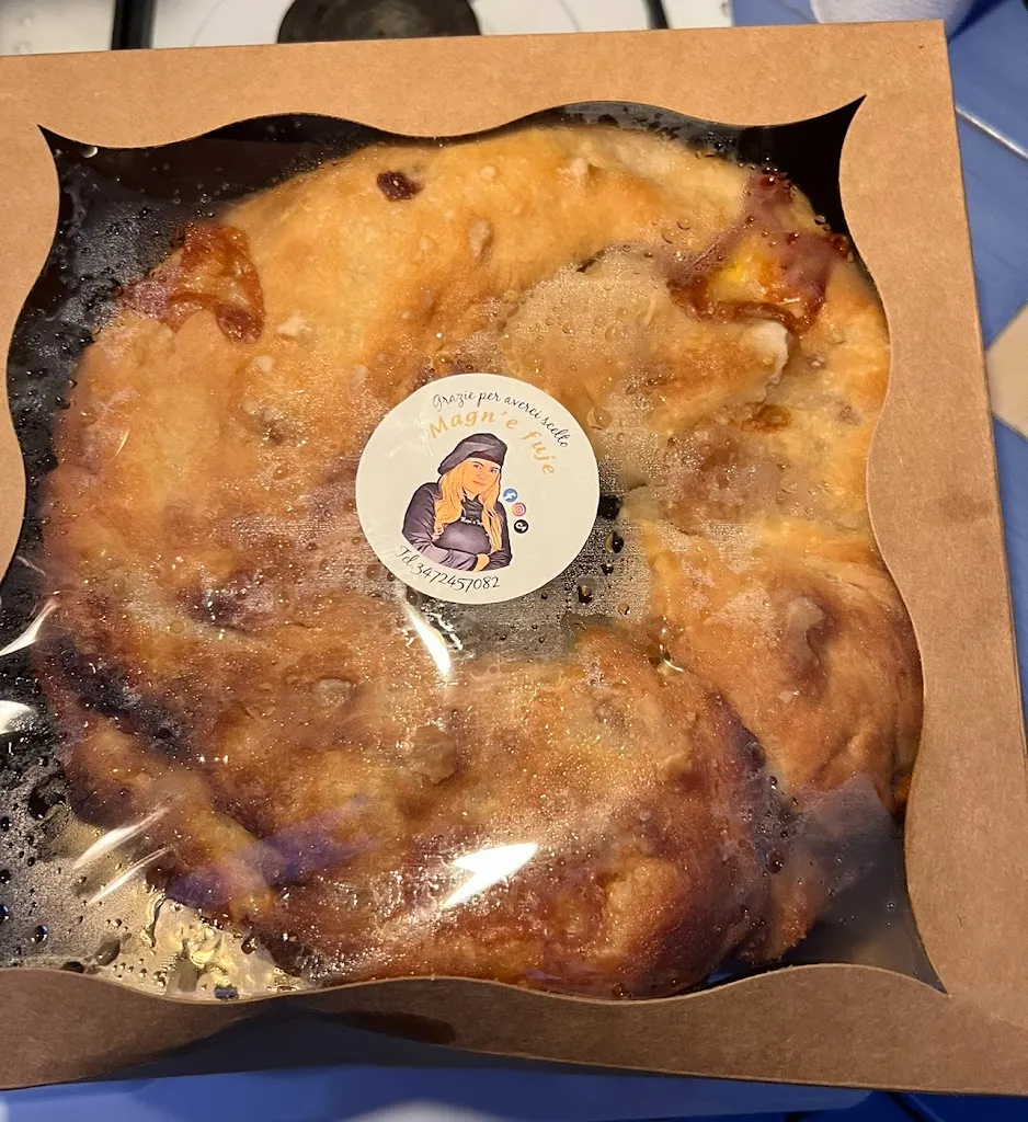 Luana Rizzotti_MAGN' E FUJE_Chiaiano_review