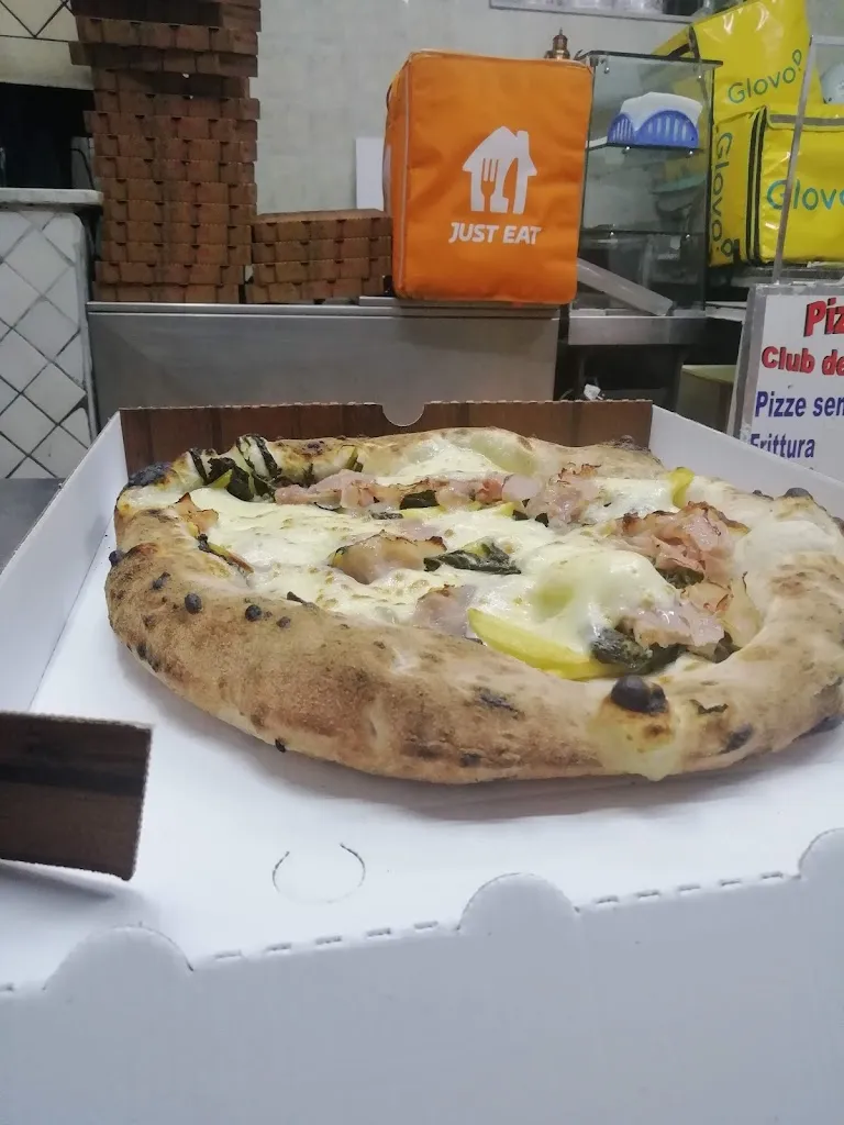 Menu_Pizzeria Club degli Amici_Chiaiano_image_8