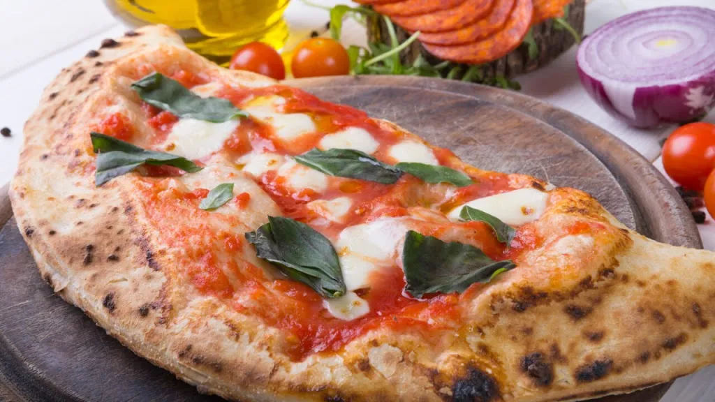 Pizza amore e fantasia_Chiaiano_slider_image_2