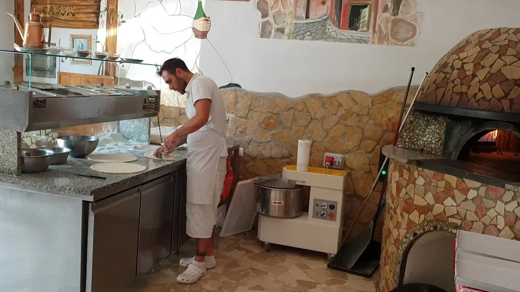 Pizzeria e Friggitoria Made in Sud_Chiaiano_slider_image_2