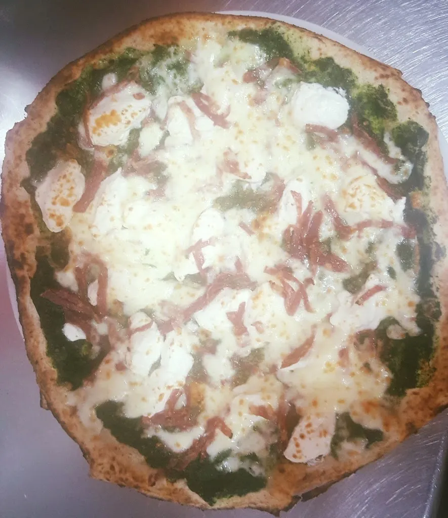 Pizzeria Da Bombolo Di Maddalena Avallone_Coperchia_slider_image_2