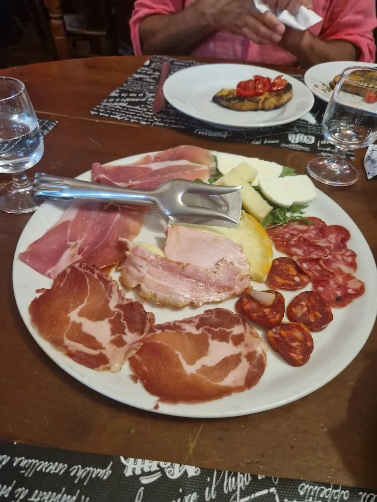 Raffaele Pl_Belmont Saloon Greco Antonio_Corleto Monforte_review