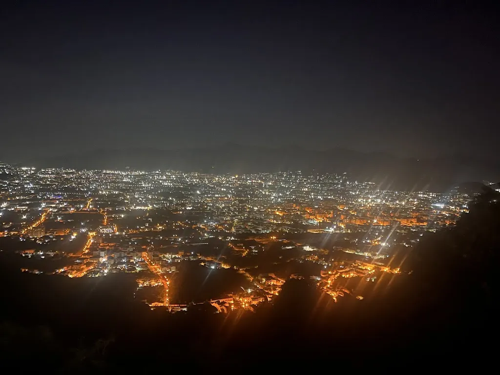 Tarek Serraf_Green Park Gastro Pub - Braceria_Corbara_review