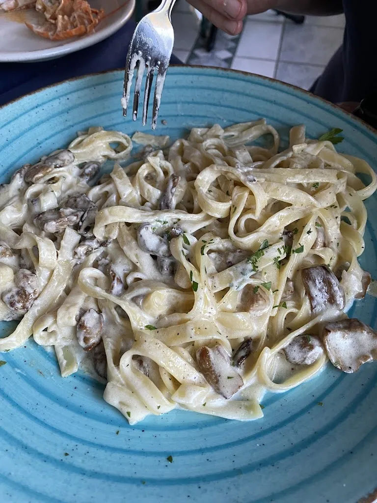 Tanya Lee_Ristorante Pizzeria Da Salvatore_Corbara_review